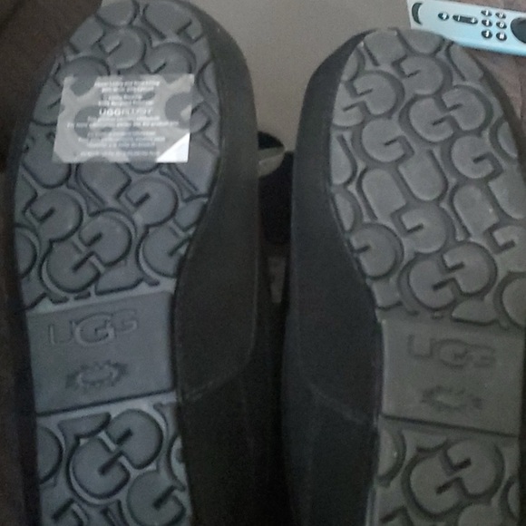 Brand new in box black Ascot Ugg loafers size us 8. - Picture 4 of 6